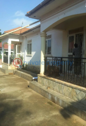 2 bedroom Apartment For Rent Kyanja Kampala Central - 0