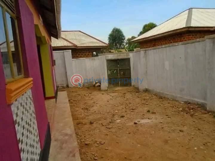 2 bedroom Villa For Sale Nansana Wakiso Central - 0