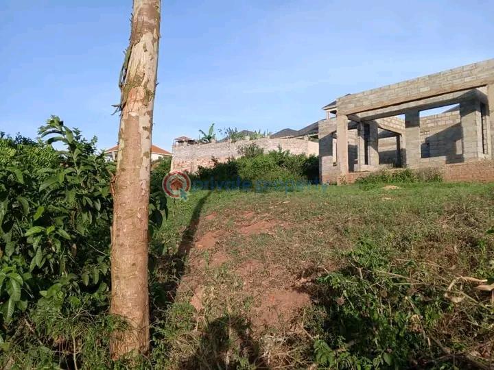 Land For Sale Namugongo Sonde Road Wakiso Central - 0
