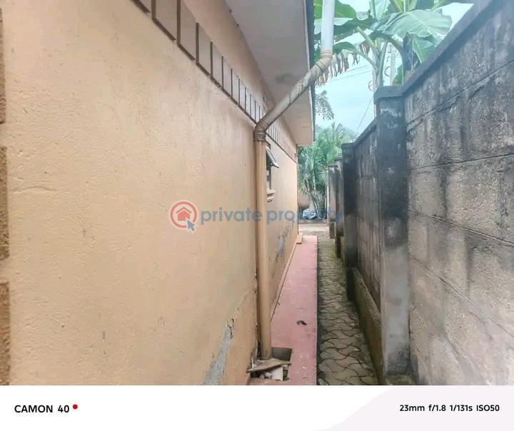 4 bedroom Bungalow For Sale Namugongo Road Kampala Central - 0