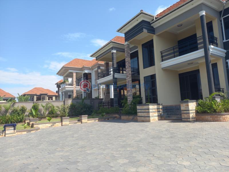 6 bedroom Villa For Sale Kisaasi Kampala Central - 0