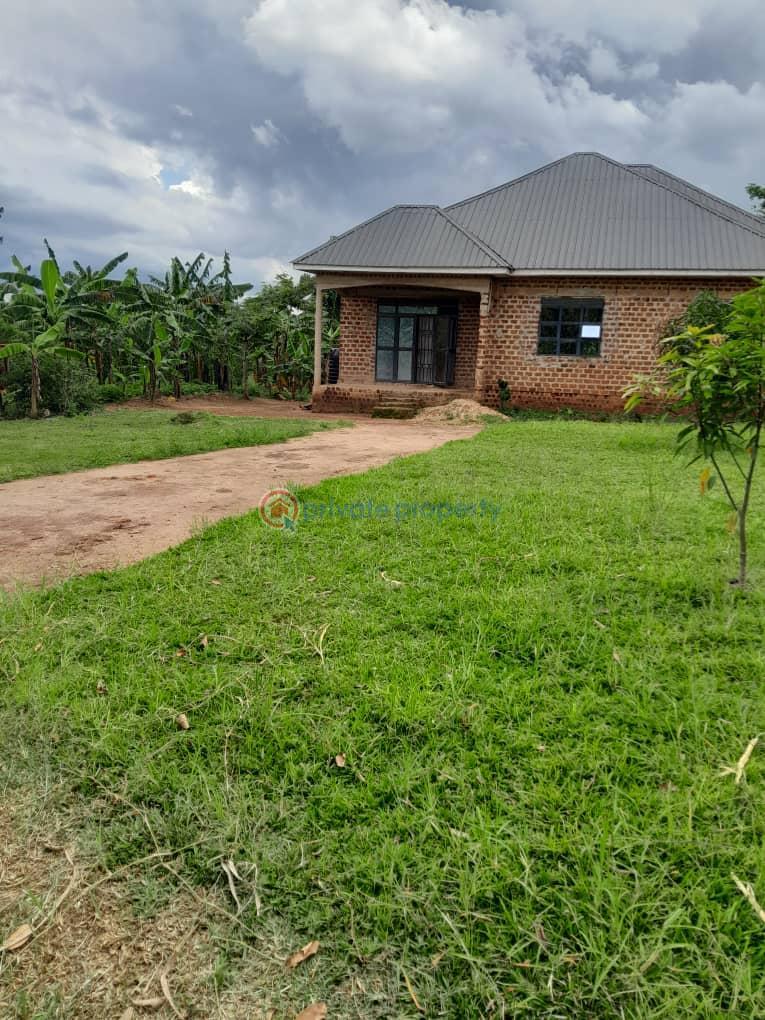 4 bedroom Bungalow For Sale Nakifuma Kalagi Wakiso Central - 0